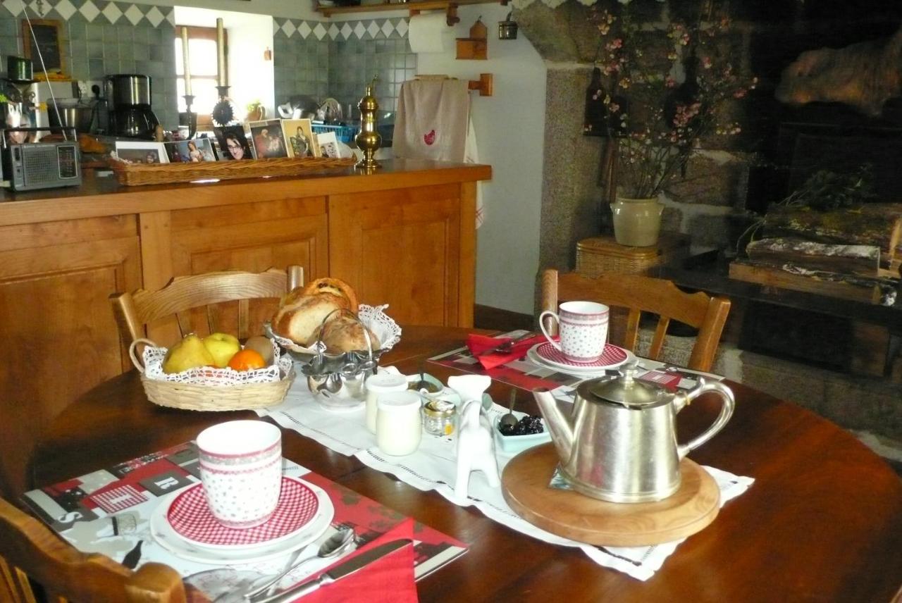Chez Geppetto Bed & Breakfast Saint-Georges-Nigremont Luaran gambar